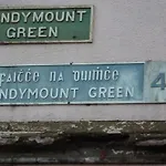 Modern 2 Bedroom Home Near The Rds Arena