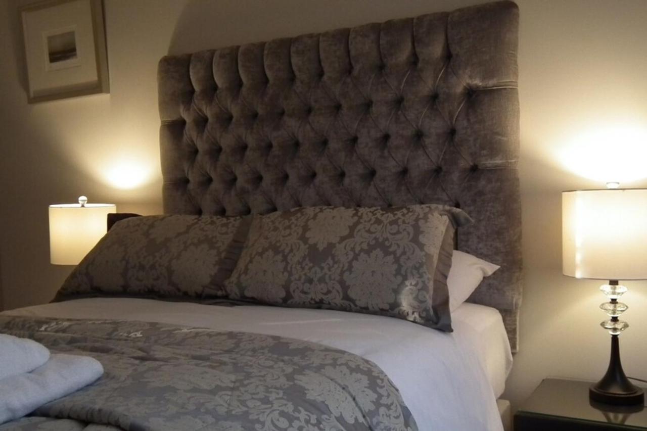 Apartment Modern 2 Bedroom Near The Rds Arena *